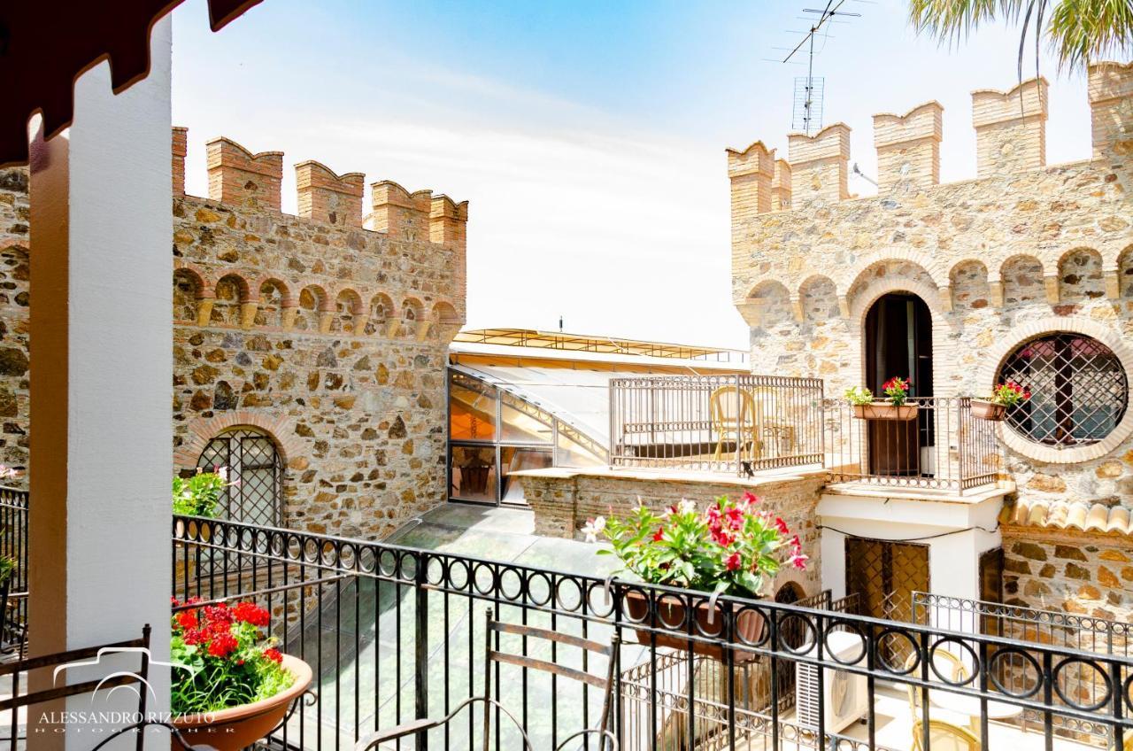 Residenza L'Antico Borgo Hotel Filadelfia Екстер'єр фото