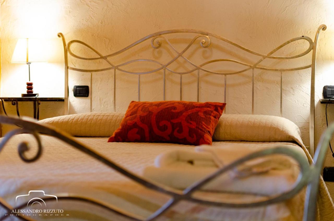 Residenza L'Antico Borgo Hotel Filadelfia Екстер'єр фото
